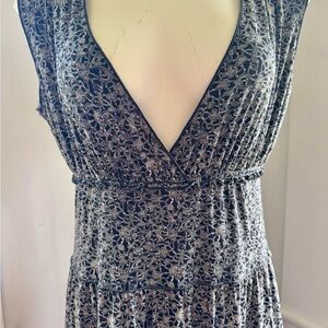 🩶Studio M Black and White Garment